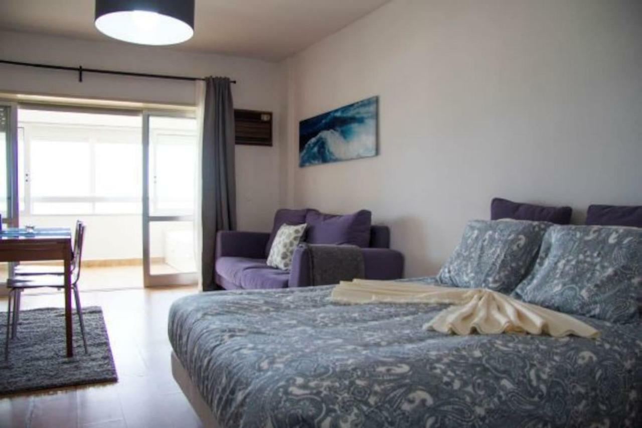 Wonderful Studio Apartment In Front Of The Beach Costa da Caparica Dış mekan fotoğraf