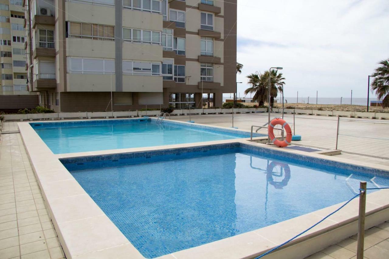 Wonderful Studio Apartment In Front Of The Beach Costa da Caparica Dış mekan fotoğraf